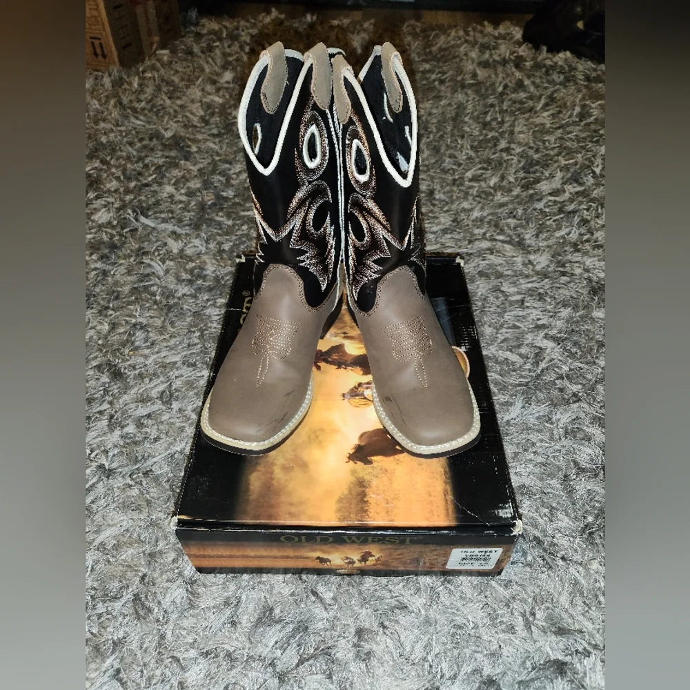 Old West Boots 👢